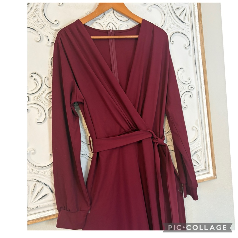 BURGUNDY SURPLICE NECKLINE WIDE LEG JUMPSUIT - Picture 3 of 3
